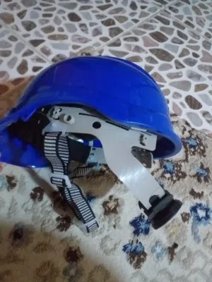 خوذه جديدة غير مستعمله للبيع