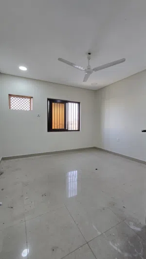 90 m2 2 Bedrooms Apartments for Rent in Muharraq Hidd