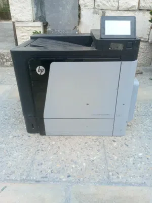 طابعة HP Color LaserJet Enterprise M651
