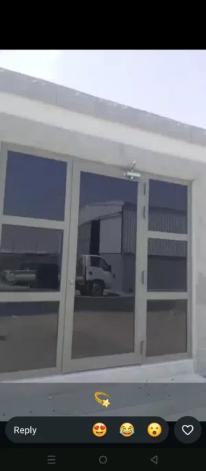تركيب وتفصيل أبواب وشبابيك ألمنيوم مودرن يوجد لدينا تفصيل وتركيب جميع أعمال الألمنيوم بأجود المواد