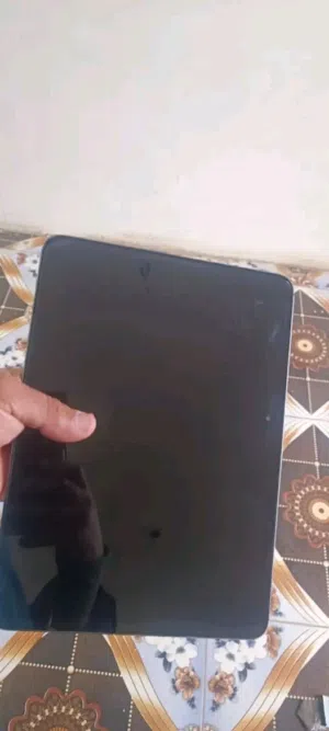 Apple iPad pro 2 512 GB in Farwaniya