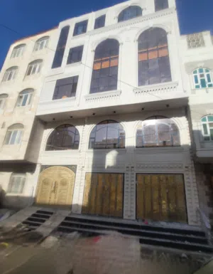 عماره خمسه أدوار قلب الخدمات والسكن والحي الراقي شارعين 12 وا8 غرف واسه عمل شخصي درجة اولى للراغبين