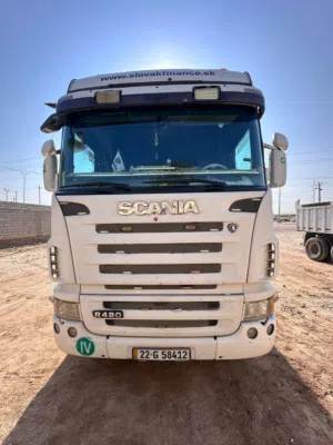 سياره نضيفه وحلوه وجاهزه