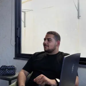ساري عادل أكرم 