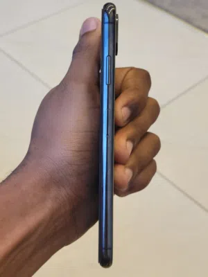 Apple iPhone XS Max 64 GB in Tripoli