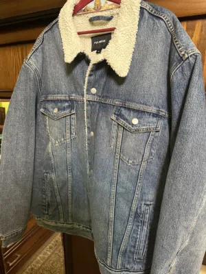 من افضل جاكيتات pull&Bear للبيع بسعر مغري  الرجاء قرائة الوصف