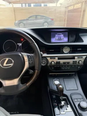 LEXUS US350 2014