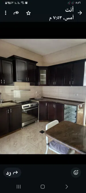 شقه للبيع في منطقه المصايف شارع الارسال مساحه 180 م طابق ثاني