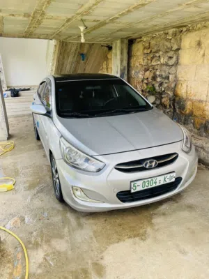 Hyundai . Accent . 2015 . Used3