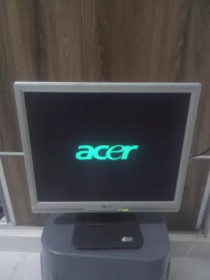 شاشة كمبيوتر بتزبط لطابعة او لابتوب نوعها ممتاز جدا وقوية نوعها acer