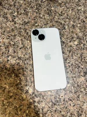 iPhone 15 128