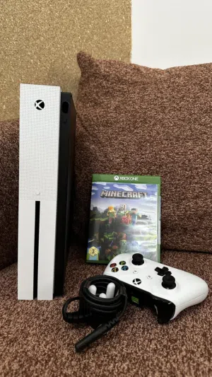 اكس بوكس ون اس 1t مستعمل نظيف جدا