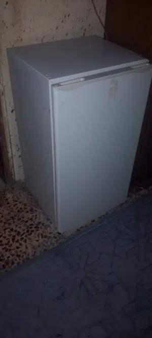 ثلاجة مكتب للبيع