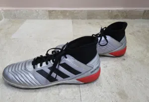 حذاء adidas رياضي أصلي مستعمل للبيع