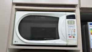 Other 30+ Liters Microwave in Amman