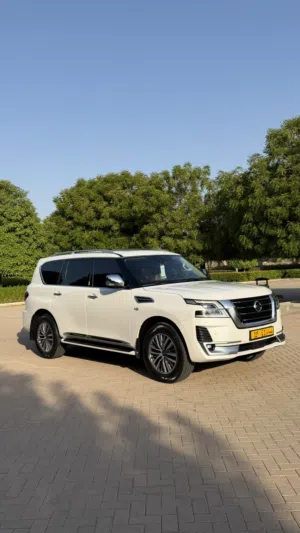 نيسان بلاتينيوم 2020 بحاله الوكاله بالكامل.