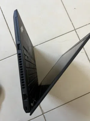 Lenovo ThinkPad T490 i5-8365U  16GB RAM  477GB SSD
