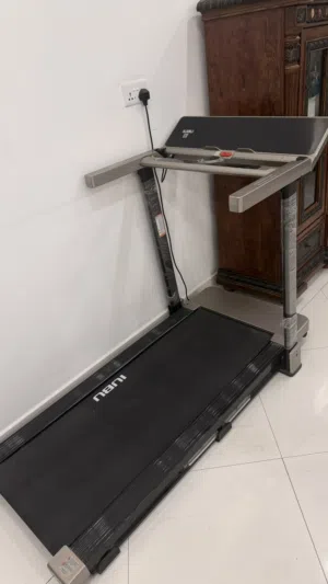 للبيع جهاز مشي يتحمل وزن حتى 120 كيلو