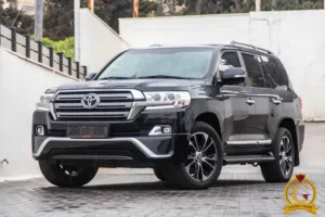 Toyota Land Cruiser 2017 Gx-r   السيارة بحالة ممتازة جدا و قطعت مسافة 142,000 كيلو متر