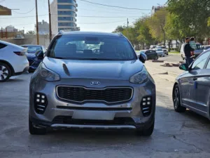 كيا سبورتج 2017 ex  بانوراما 2.4  سنوية 2030 ورقم بغداد جديد بدون ايرباك