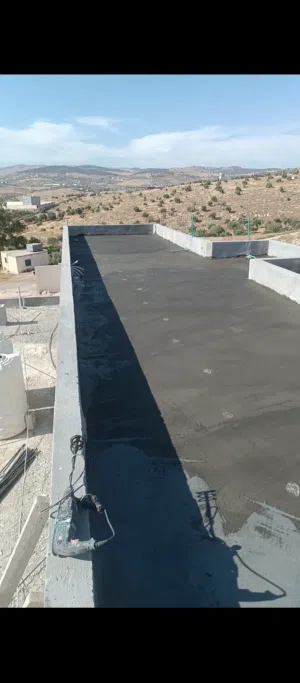 عازل اسقف اكريليك قوي ويمنع الرطوبه والتسرب
