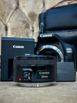 Canon EOS 2000D + عدسة Canon 50mm f/1.8 STM