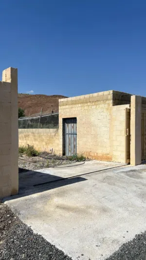 Farm . Monthly . 500 m23