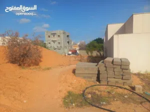 ارض للبيع  في زويته بعد جامع عثمان بن عفان