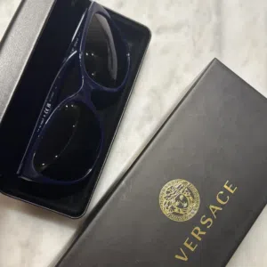 نوع القطعه : نظارة شمسية  الماركة : Versace