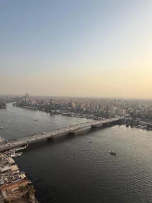 إمتلك وحدة فندقية بـ إطلالة على النيل والاهرامات