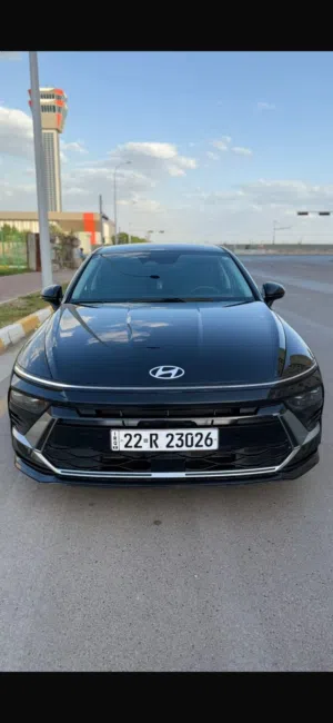 من رخصة الادمن سوناتا 2024شكل الجديد لون اسود ملكي زيرو ماشية2000مايل  ملاحظه ال