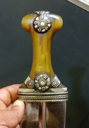 جنبيه يافعي