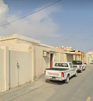350 m2 5 Bedrooms Townhouse for Rent in Um Salal Al Kharaitiyat