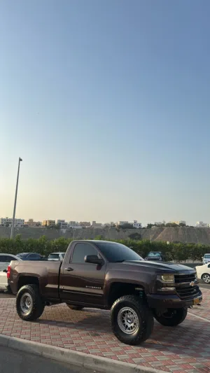 Used Chevrolet Silverado in Muscat