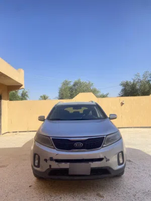 Used Kia Sorento in Tripoli