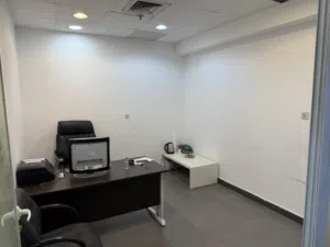 مكاتب ومحلات للايجار