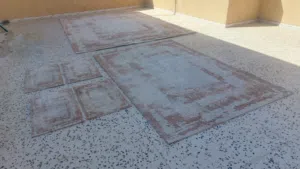 زوز سجدات الكبير 3.70 في @2.70والصغير 260 في 170 ومعهم 4دوسات استعمال نضيف