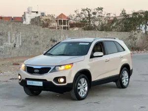 Used Kia Sorento in Tripoli