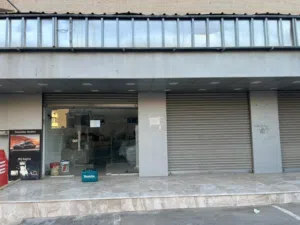 محلات للبيع