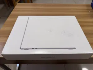 Macbook air m5 for sale