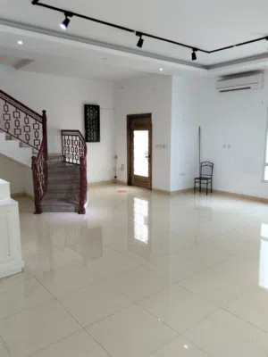 258 m2 4 Bedrooms Townhouse for Sale in Muscat Seeb