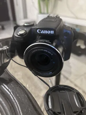 كاميرا كانون بحاله الوكالة Canon PowerShot SX50 HS هي كاميرا Bridge / Superzoom