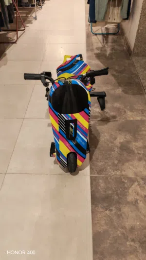 سكوتر كهربائي درفت بقوة 36 فولت الحجم الكبير شغال 100٪ اضاءة بلوتوث شاحن ومفتاحين Scooter