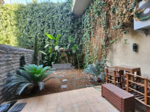 200 m2 3 Bedrooms Apartments for Sale in Amman Abdoun