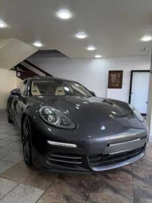 PORSCHE PANAMERA 4S 2014  فل كامل ممشى قليل جدا 35 الف كيلو فقط بحاله الوكاله