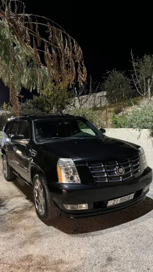 Used Cadillac Escalade in Madaba