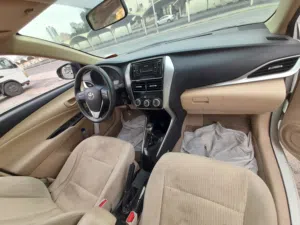 تويوتا يارس موديل 2019 نظيفة بدون حوادث مع مواصفات خليجية للبيع بنظام التقسيط الشهري