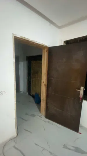 ابواب خشب عدد 3 حلق عدد 7