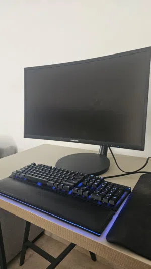 تجميعة كمبيوتر ألعاب وتصميم (Gaming PC)