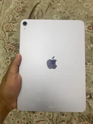 Apple I pad Air 11 inch WiFi M4 128GB less used amazing condition also